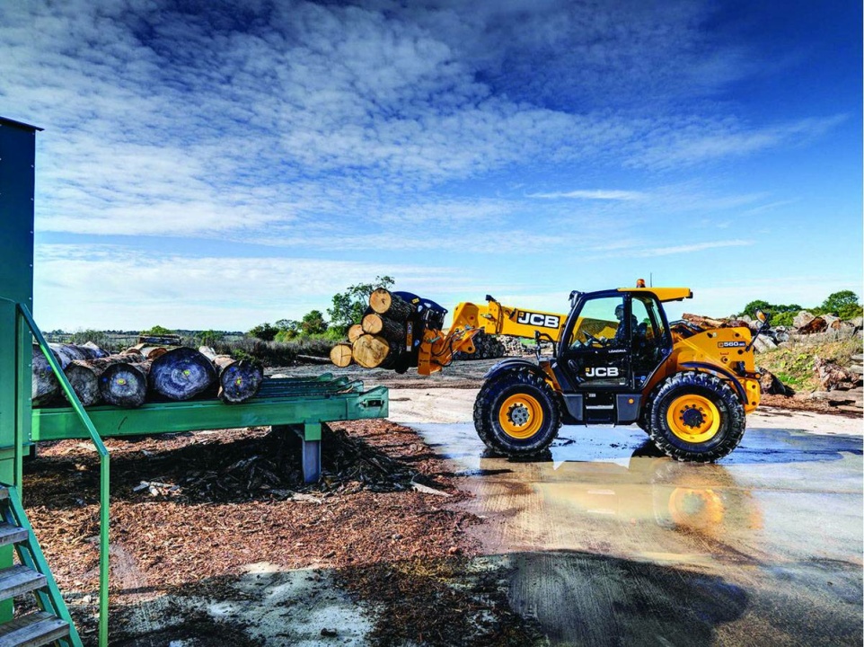 Телескопический погрузчик JCB 560-80, грузоподъемность 6000 кг