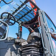 Телескопический погрузчик MAGNI RTH 8.27 HV Market