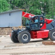 Тяжелый телескопический погрузчик MAGNI HTH 20.10 HV Market