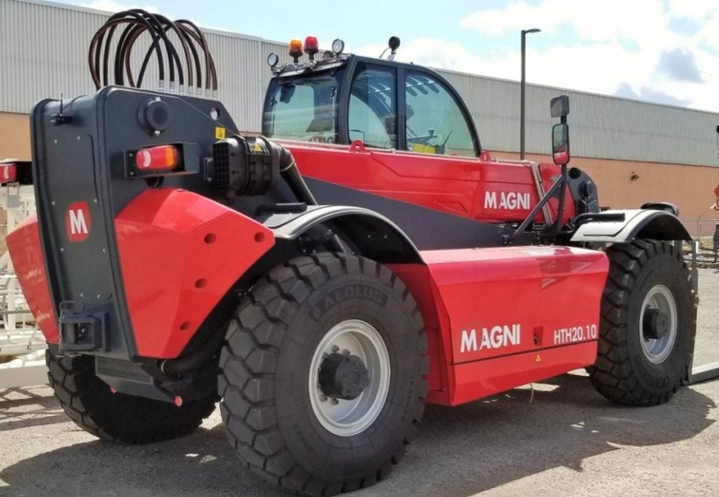 Тяжелый телескопический погрузчик MAGNI HTH 20.10