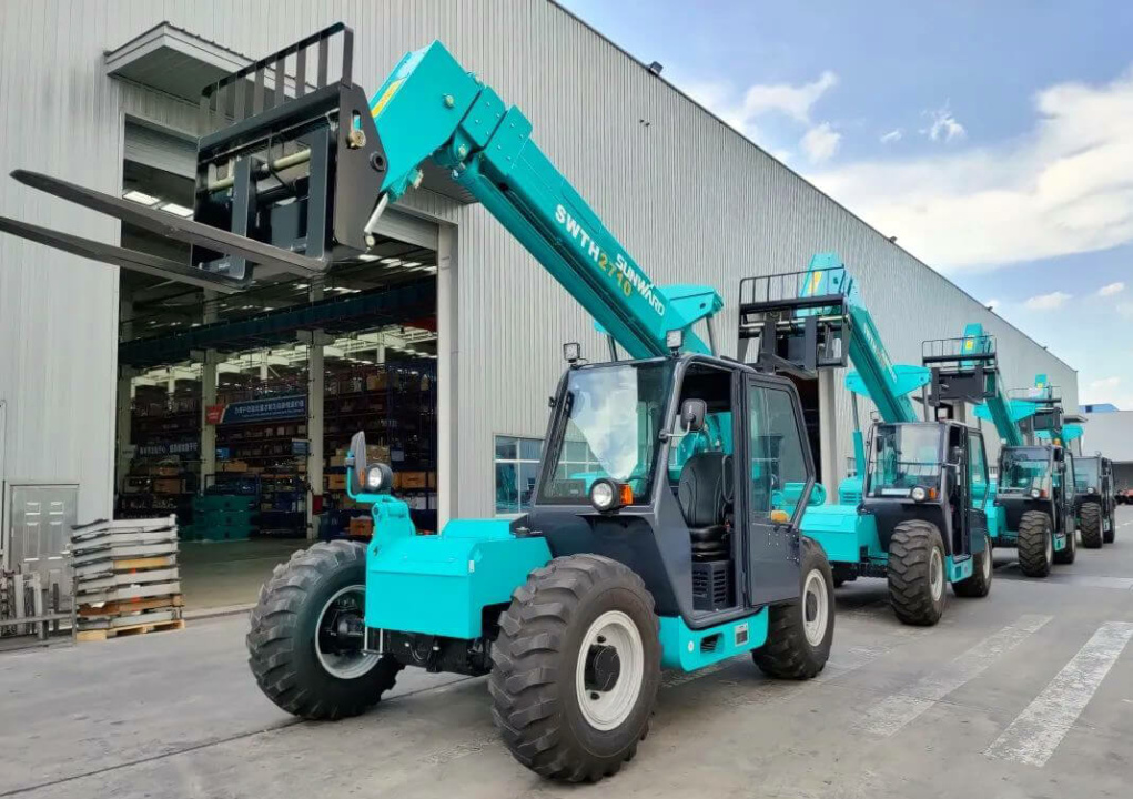 Телескопический погрузчик Sunward SWTH2710, грузоподъемность 2722 кг