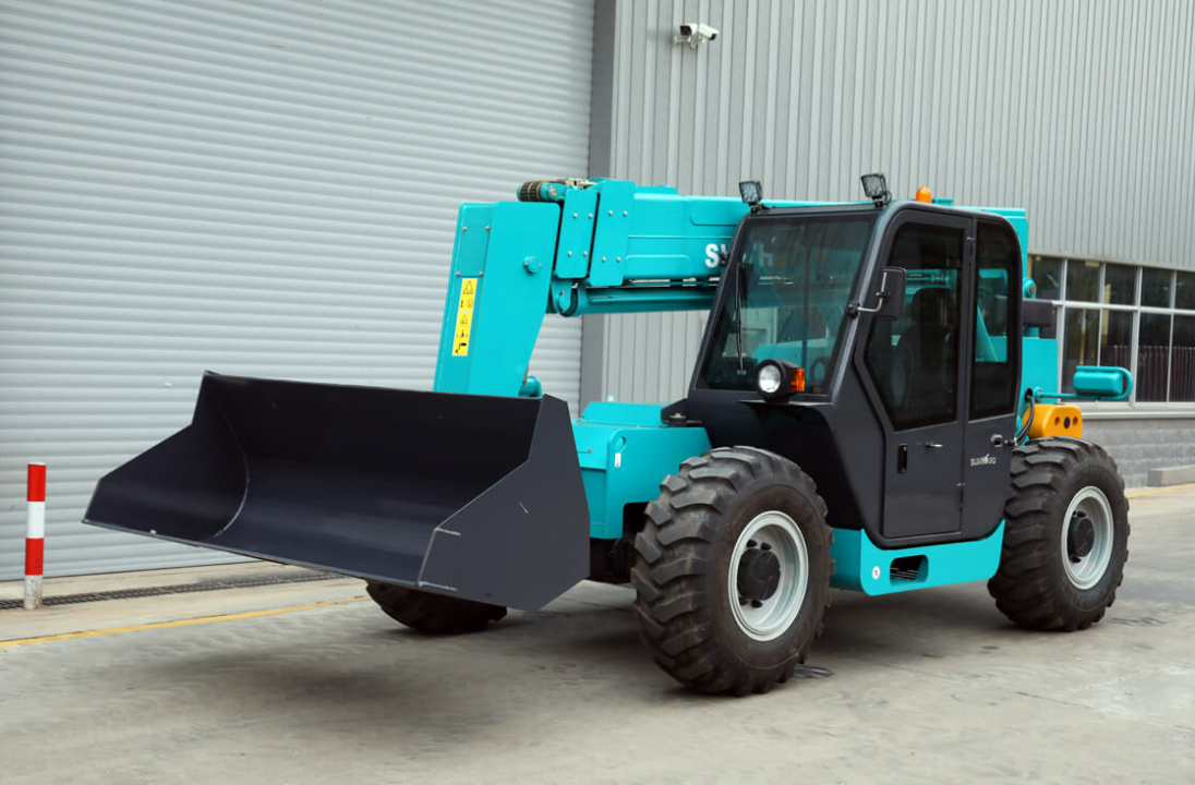 Телескопический погрузчик Sunward SWTH2710, грузоподъемность 2722 кг