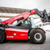 Тяжелый телескопический погрузчик MAGNI HTH 27.11 HV Market