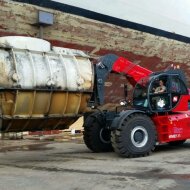 Тяжелый телескопический погрузчик MAGNI HTH 27.11 HV Market