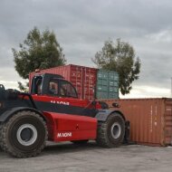 Тяжелый телескопический погрузчик MAGNI HTH 35.12 HV Market