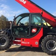 Фронтальный телескопический погрузчик MAGNI TH 6.20 HV Market