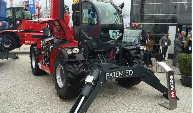 Фронтальный телескопический погрузчик MAGNI TH 6.20