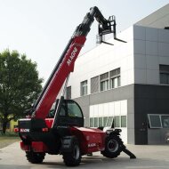 Фронтальный телескопический погрузчик MAGNI TH 6.20 HV Market