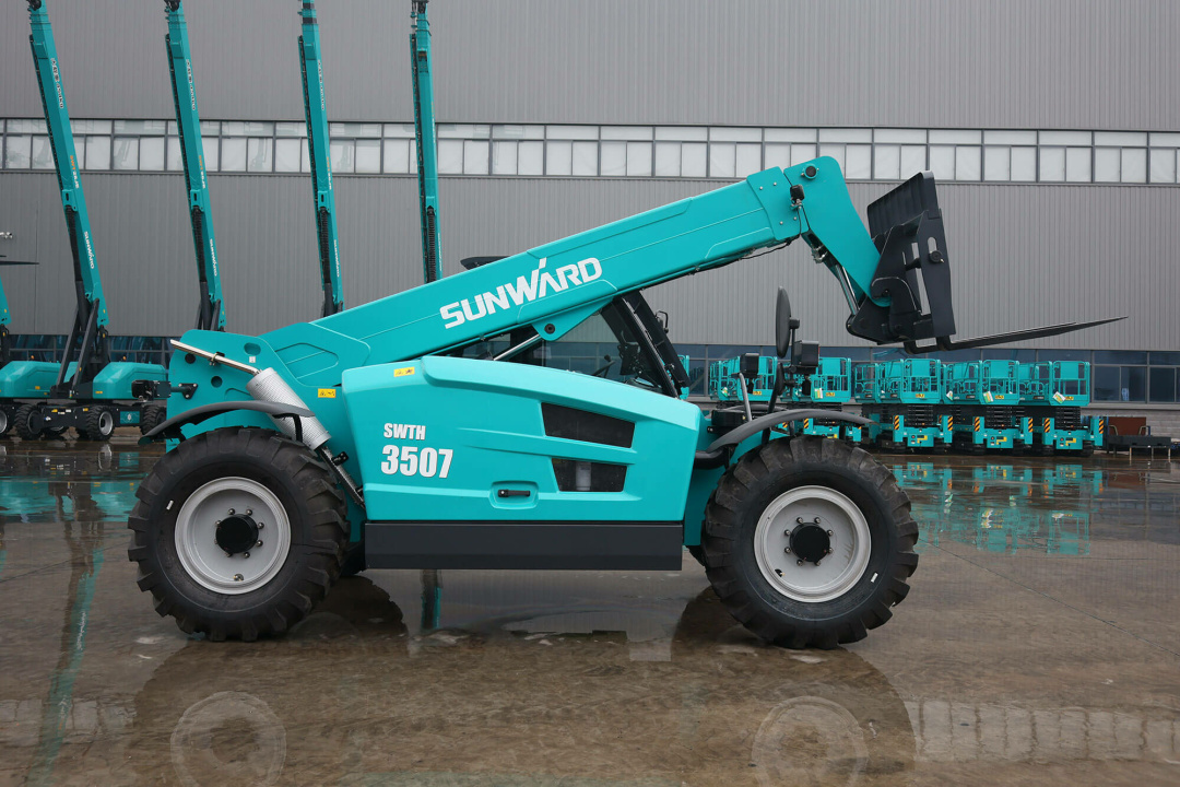 Телескопический погрузчик Sunward SWTH3507 AGRO, грузоподъемность 3500 кг