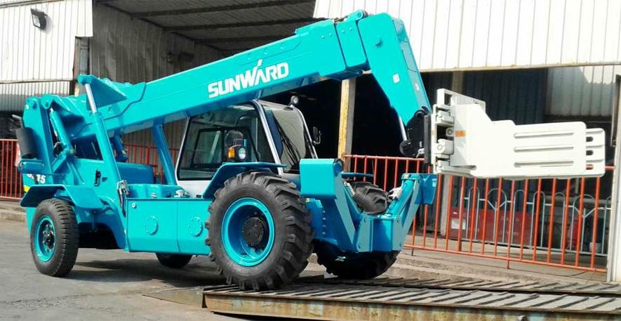 Телескопический погрузчик Sunward SWTH4517, грузоподъемность 4536 кг
