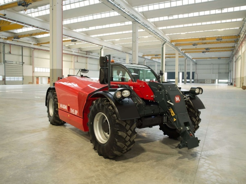 Телескопический погрузчик MAGNI TH 5.8 P