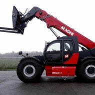 Тяжелый телескопический погрузчик MAGNI HTH 24.11 HV Market