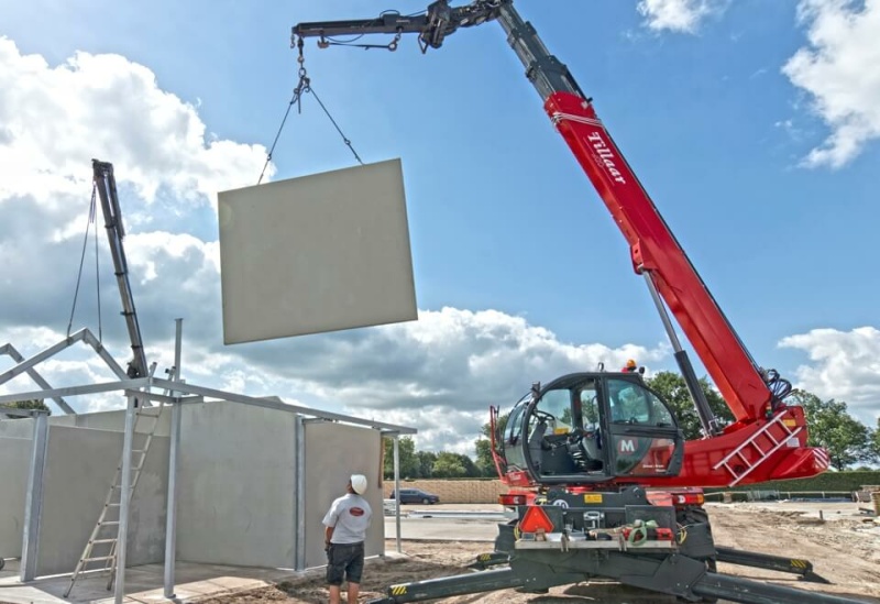 Поворотный телескопический погрузчик MAGNI RTH 6.39