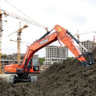 Гусеничный экскаватор DEVELON DX210-7M, мощность двигателя 157 л.с.