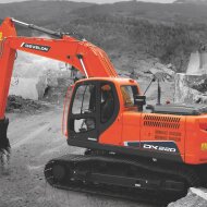 Гусеничный экскаватор DEVELON DX220LC-7M, мощность двигателя 154 л.с. TIER II