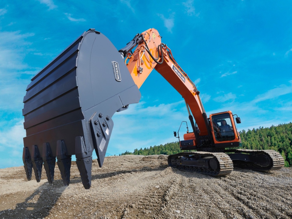 Гусеничный экскаватор DEVELON DX360LC-7B, мощность двигателя 291л.с.