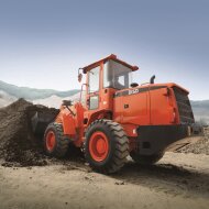 Фронтальный погрузчик DEVELON SD200