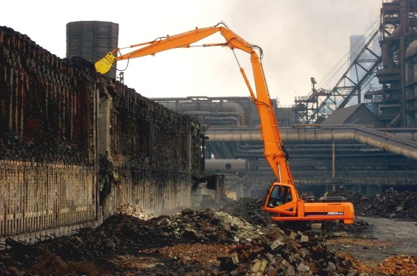 Экскаватор для демонтажа DEVELON DX360DM