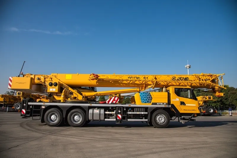 Автокран XCMG XCT30_S1