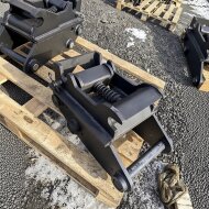 Быстросъемное устройство на мини экскаватор 4 — 7 т