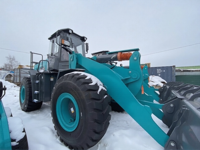Спецтехника Фронтальный погрузчик SUNWARD SL61W