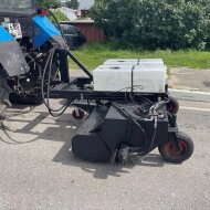 Для тракторов Щетка с бункером на МТЗ