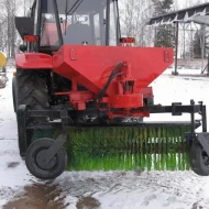 Для тракторов Пескоразбрасыватель на щетку МТЗ