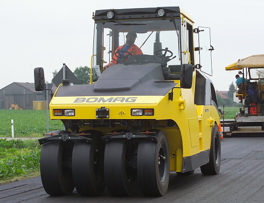 Каток пневмоколесный BOMAG BW 24 RH