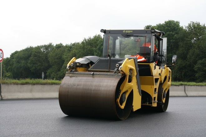 Каток тандемный BOMAG BW 206 AD-50 AM