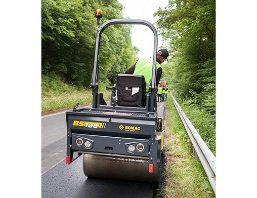 Каток тандемный BOMAG BW 100 AD-5