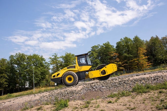 Грунтовый каток BOMAG BW 226 DH-5