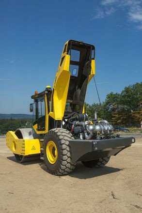 Грунтовый каток BOMAG BW 226 DH-5