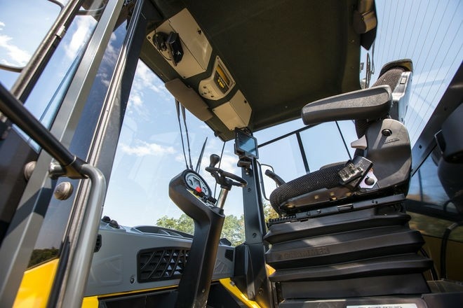 Грунтовый каток BOMAG BW 219 PDH-5