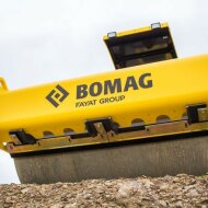 Грунтовый каток BOMAG BW 215 D-40