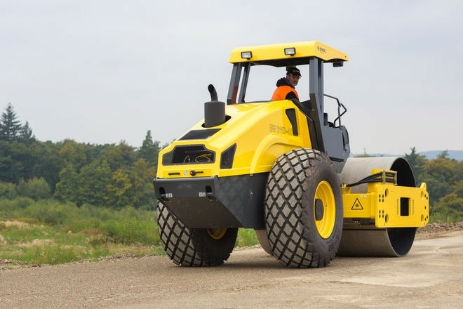 Грунтовый каток BOMAG BW 211 D-40