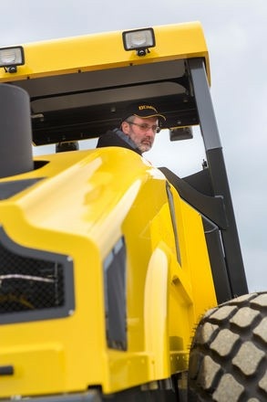 Грунтовый каток BOMAG BW 213 PD-40