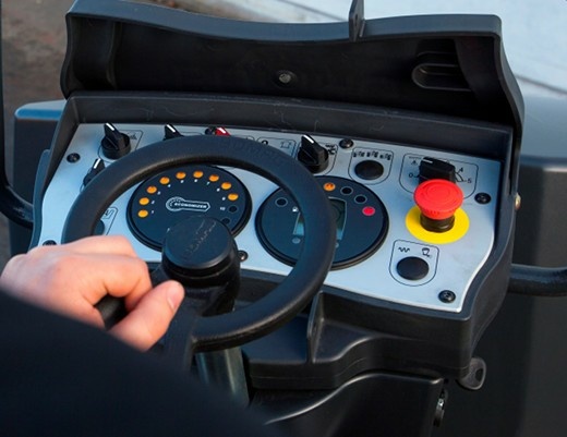 Каток тандемный BOMAG BW 90 SC-5