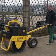 Ручные катки с пешим оператором BOMAG Гладковальцовый каток BW 71 E-2