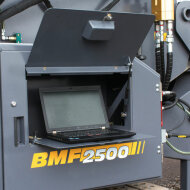 Асфальтоукладчики BOMAG Перегружатель BMF 2500 M