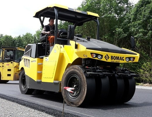 Каток пневмоколесный BOMAG BW 28 RH