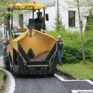 Асфальтоукладчик BOMAG BF 300 P