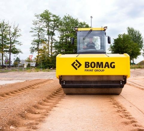 Грунтовый каток BOMAG BW 216 D-5