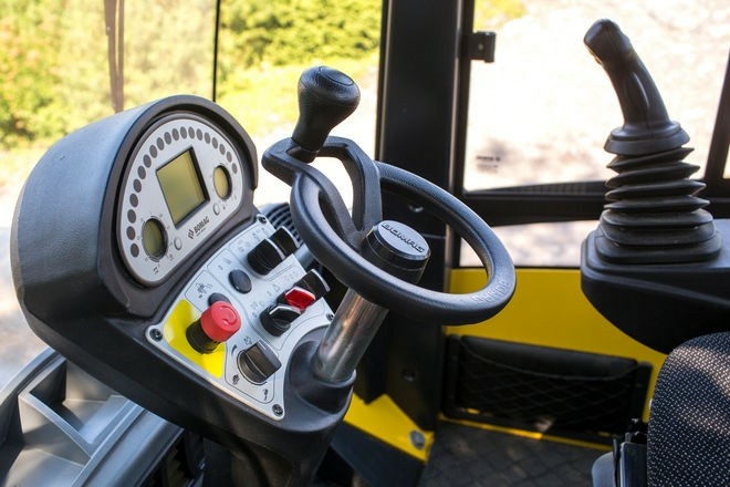 Грунтовый каток BOMAG BW 226 RC-5