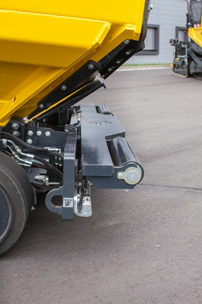 Асфальтоукладчик BOMAG BF 600 P-2