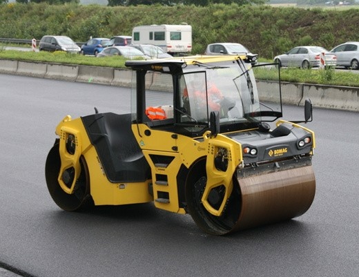 Каток тандемный BOMAG BW 206 AD-50