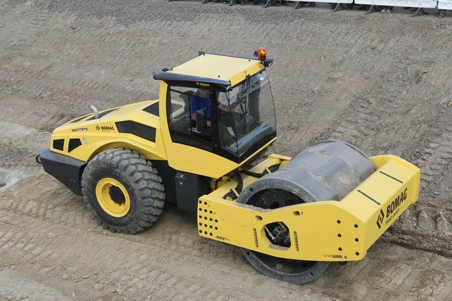 Грунтовый каток BOMAG BW 226 DI-5