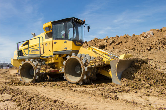 Уплотнитель почвы BOMAG BC 473 EB-3