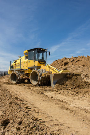 Уплотнитель почвы BOMAG BC 473 EB-3