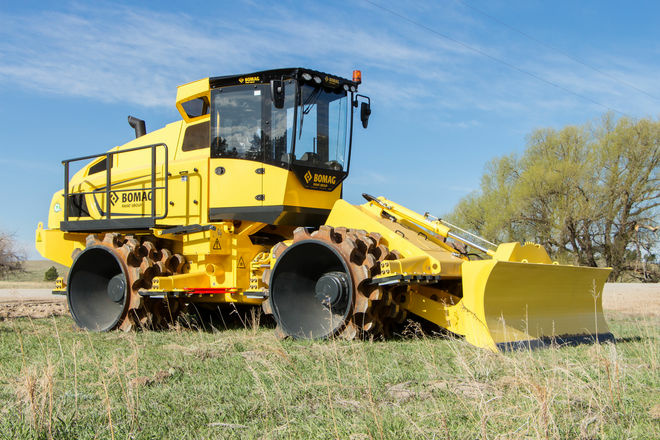 Уплотнитель почвы BOMAG BC 473 EB-3
