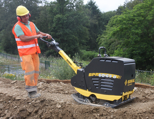 Виброплита реверсивная BOMAG BPR 60/65 D